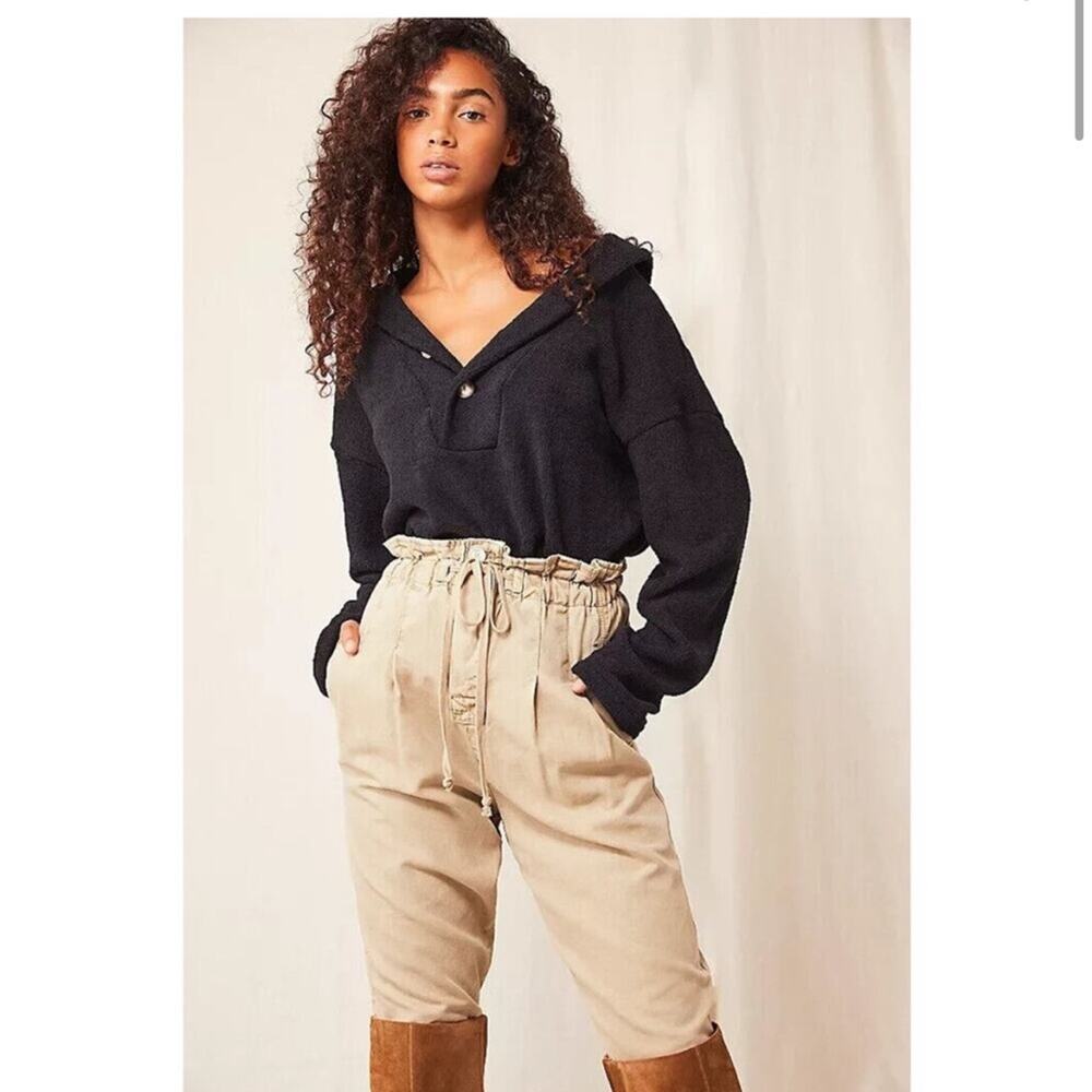 Free people beach bino pullover black knit banded bottom oversized cozy fall L
